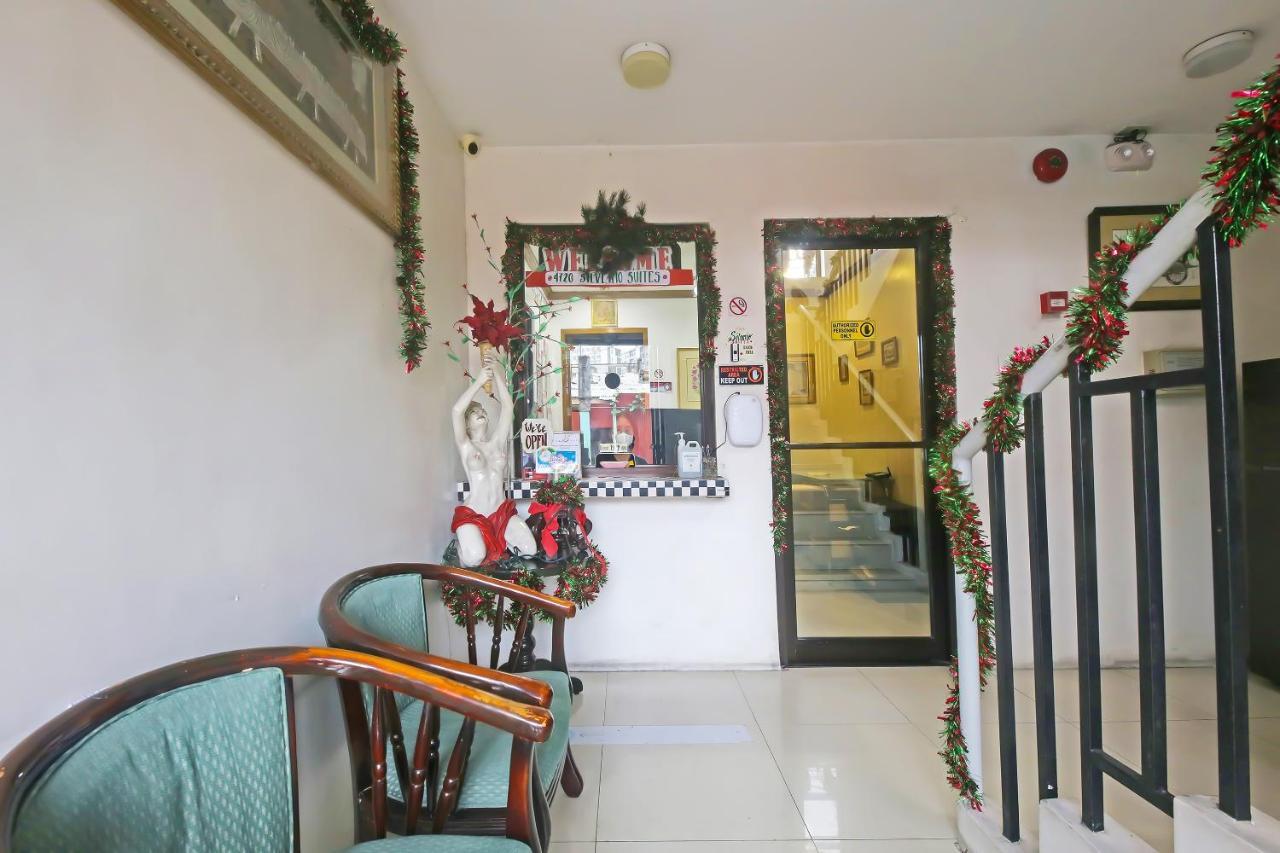 Oyo 896 Silverio Suites マニラ市 エクステリア 写真