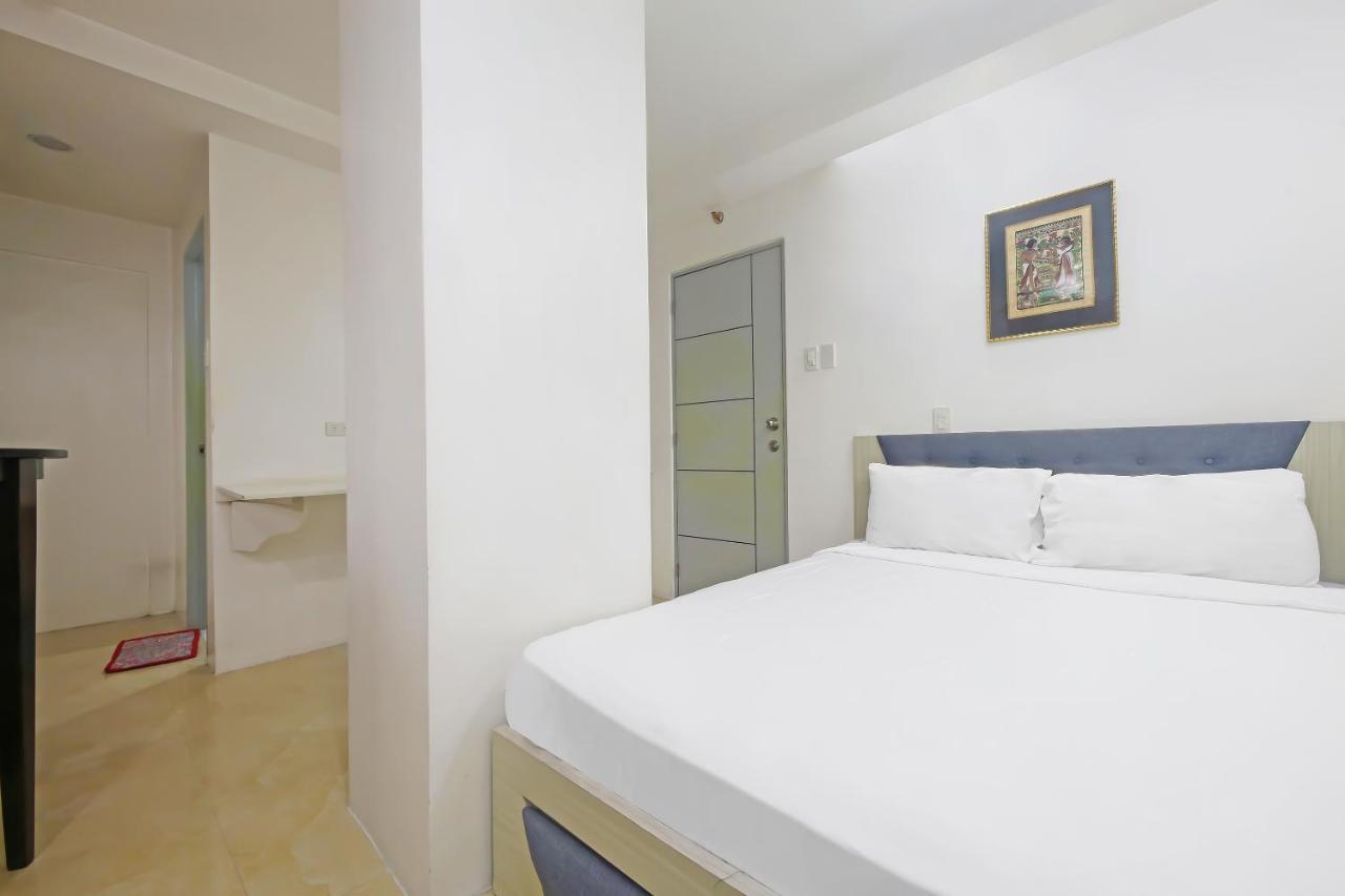 Oyo 896 Silverio Suites マニラ市 エクステリア 写真